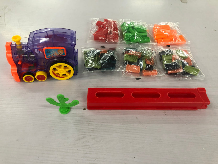 K & S | Automatischer Domino-Zug für Kinder - Kreatives Baustein & Puzzle-Spielzeug für Spaß & Lernen
