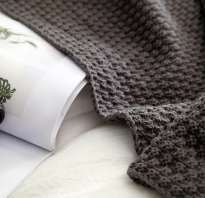 K & S | Strickdecke aus Weicher Wolle mit Fransen - Kuschelige Sofadecke & Wohndecke
