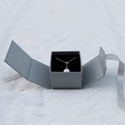 K & S | Schmuckbox Geschenkbox für Ringe & Ohrringe – Elegante Box mit Schleifenband Grau/Weiß