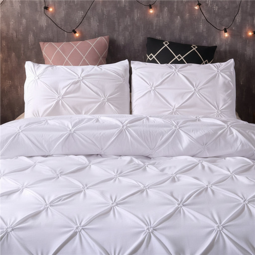 Hochwertige Bettwäsche-Set Microfaser | Bügelfrei - Generated Image 10