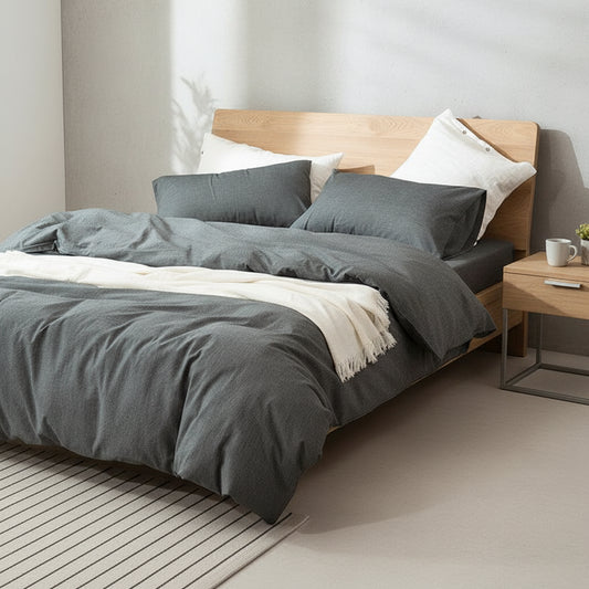 Premium Baumwoll-Bettwäsche Set | Weich & Atmungsaktiv - Generated Image 1