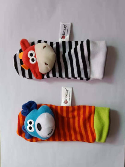 Dahlia – Weiche Baby-Rassel Socken & Handgelenkbänder, Plüsch, 0-12 Monate