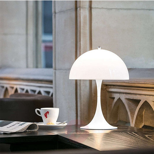 K & S | Designer Pilzlampe – Moderne weiße Tischlampe im Retro-Stil als stilvolle LED Nachttischlampe
